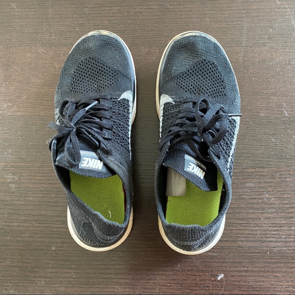Nike Flyknit Sneakers- 8.5 - Picture 2 of 6